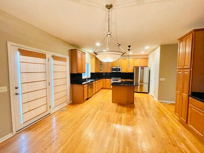 Foto del edificio - 2884 Riverstone Ct