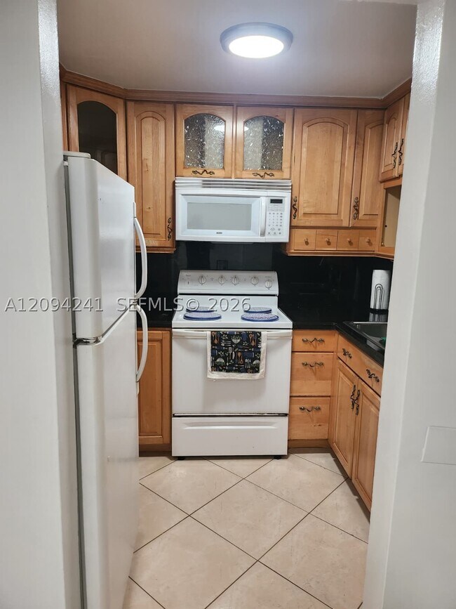 Foto del edificio - 1725 W 60th St