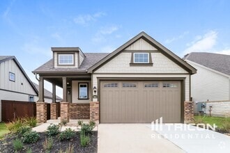 Building Photo - 1601 Mexican Heather Dr