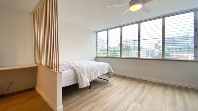 Foto del edificio - Renovated Studio - Utilities INCLUDED Avai...