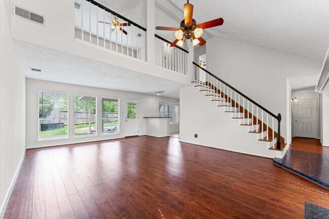 Foto del edificio - 3202 Kempwood Dr
