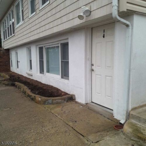 Building Photo - 142 Mt Arlington Blvd
