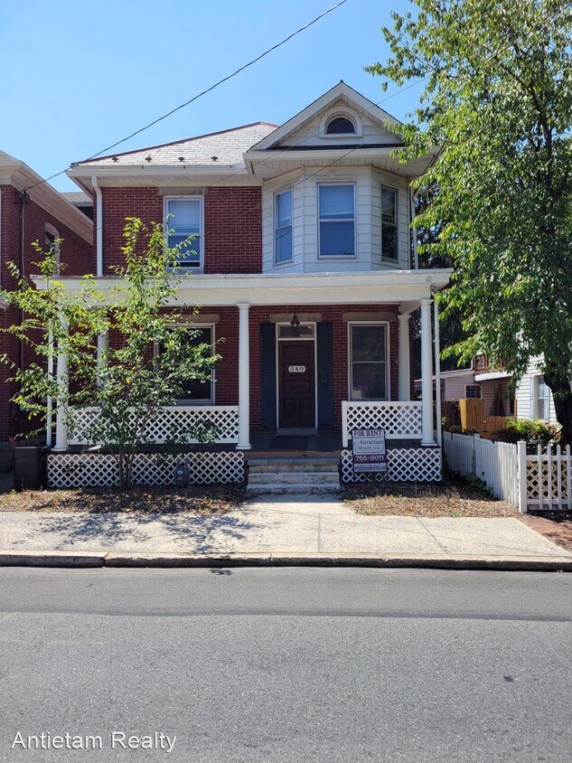3 br, 2 bath House 540 E. Queen Street House Rental in Chambersburg