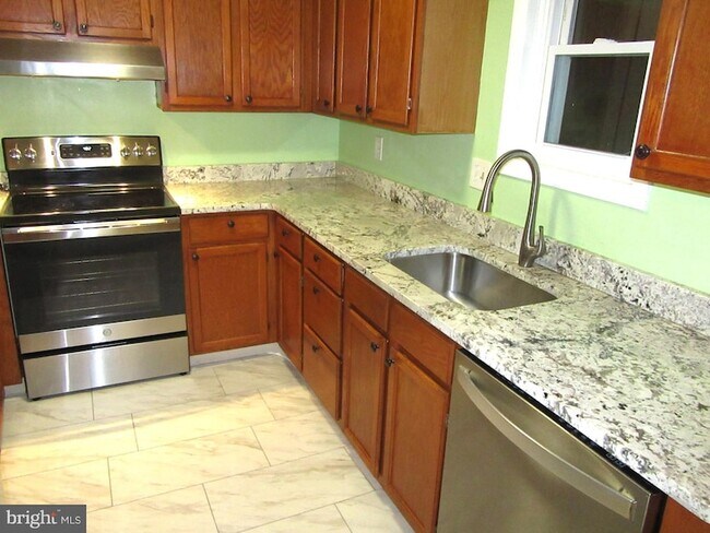 Foto del edificio - 227 E Green Valley Cir
