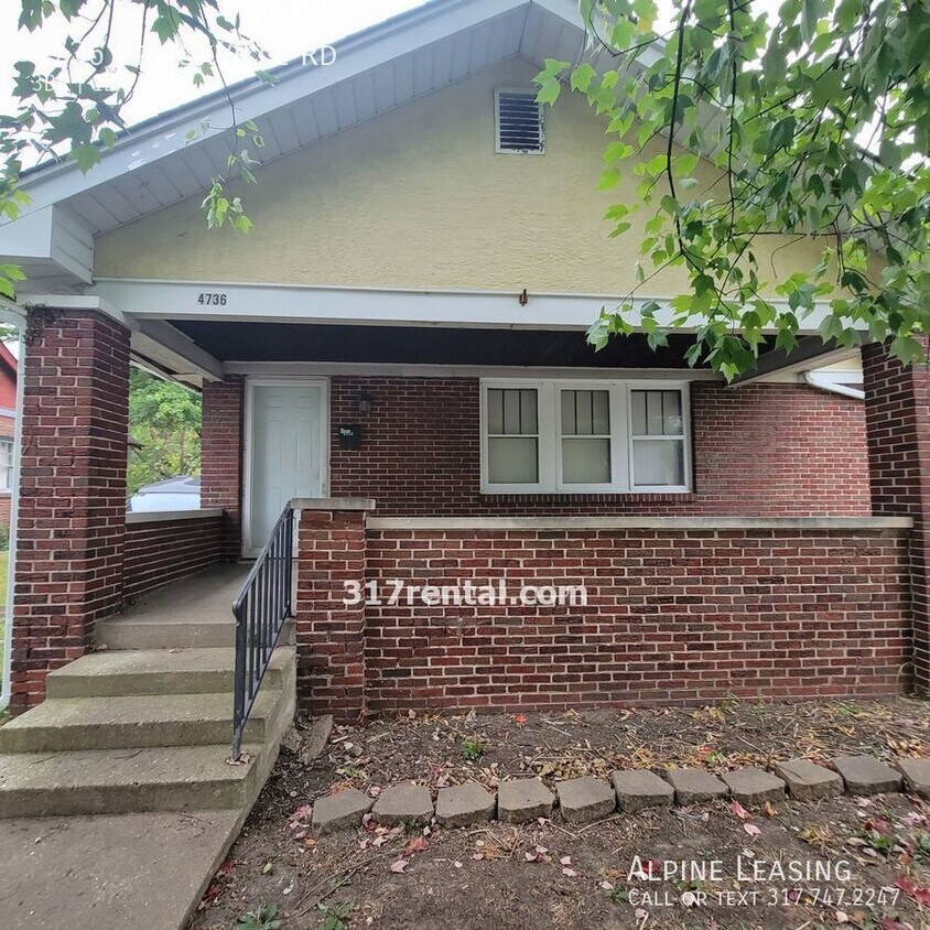 Primary Photo - Christian Park 3BR House w/Garage!