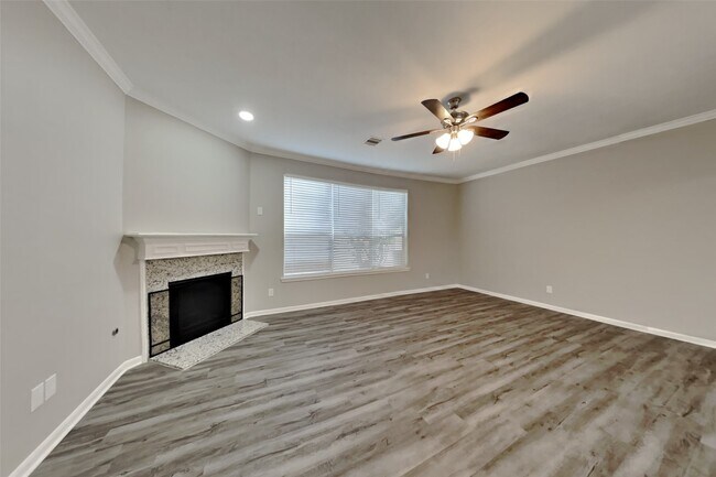 Foto del edificio - 17262 Lafayette Hollow Ln
