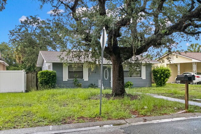 Building Photo - NEWLY RENOVATED Home For Rent in St Peters...
