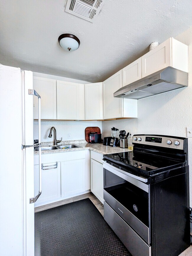 Foto del edificio - 150 S Sirrine