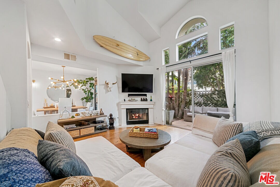 Foto principal - 6477 Zuma View Pl