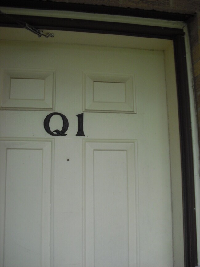 Building Photo - 150 Mark Ln