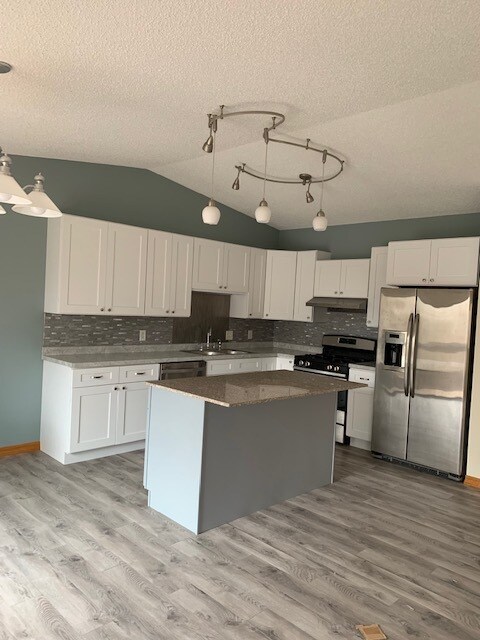 Building Photo - 7035 Edenvale Blvd
