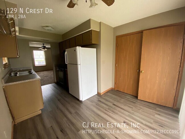 Foto del edificio - 129 N Crest Dr