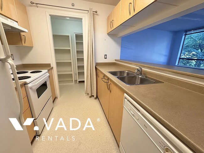 Photo du bâtiment - The Millenio 1 Bedroom Apartment Rental 20...