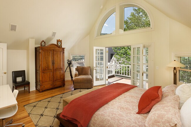 Foto del edificio - 513-517 W Bleeker St