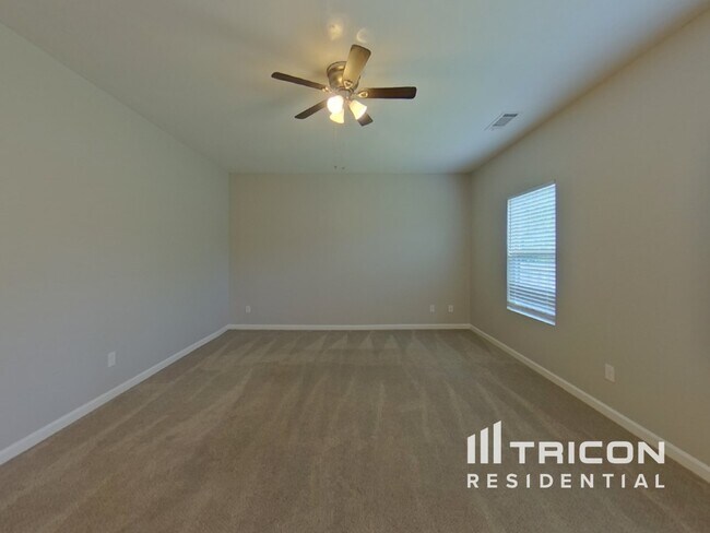 Foto del edificio - 1490 Turning Leaf Ln