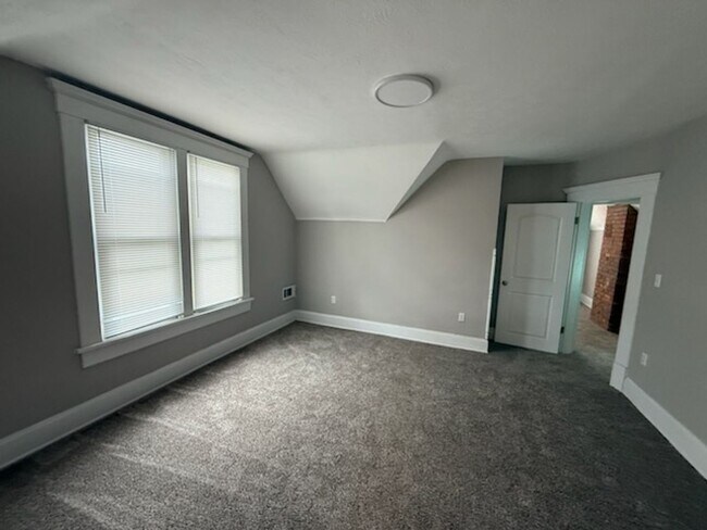 Foto del edificio - 367 E Morrill Ave