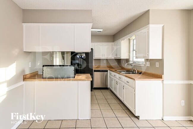 Foto del edificio - 4642 Partridge Ct