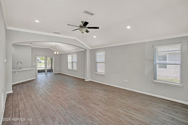 Building Photo - 80 Balmoral Castle Dr