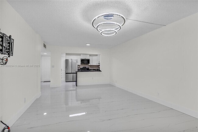 Building Photo - 4154 NW 90th Ave
