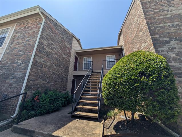 Foto principal - 4748 Old Bent Tree Ln