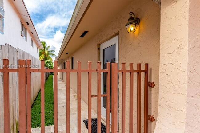 Foto del edificio - 3245 SW 5th St
