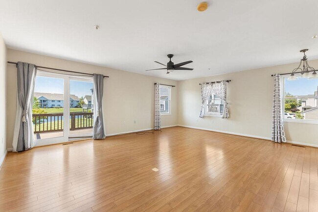 Foto del edificio - 400 Schooner Way