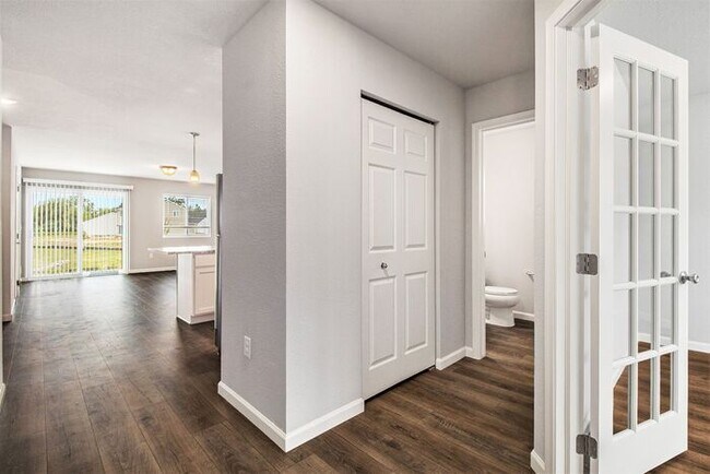 Foto del edificio - 2249 Richardson Ct