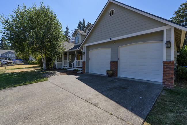 Building Photo - 19420 106th Avenue Ct E