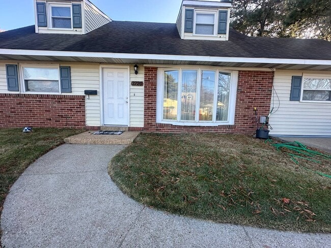 Photo - 2720 Early St (Norfolk, VA) House