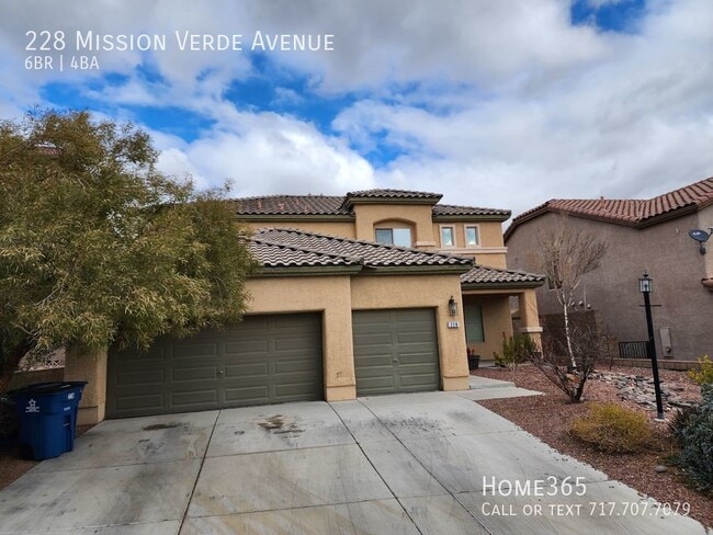 Building Photo - This gorgeous 6 bedroom home has a stunnin...