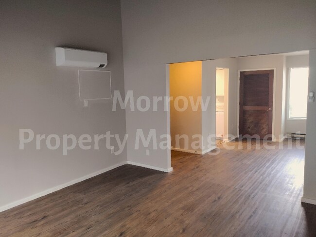 Foto del edificio - 277 S Bruce Ln