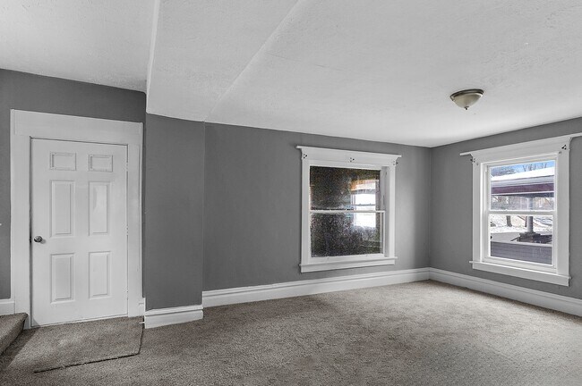 Foto del edificio - 404 N Bentley Ave