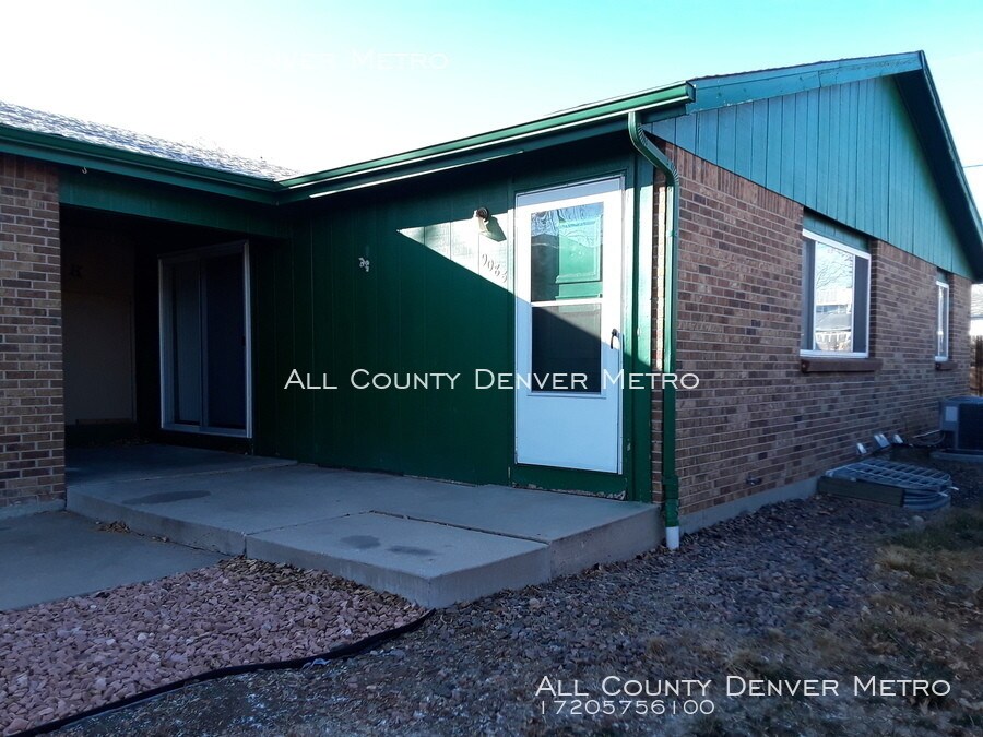 Spacious Home in a Great Neighborhood Townhome Rentals in Westminster