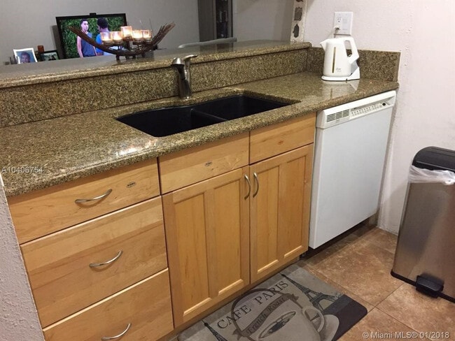 Building Photo - 3621 NW 95th Terrace