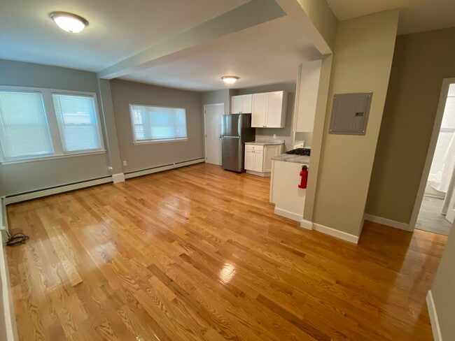 Building Photo - 73 Hall Ave