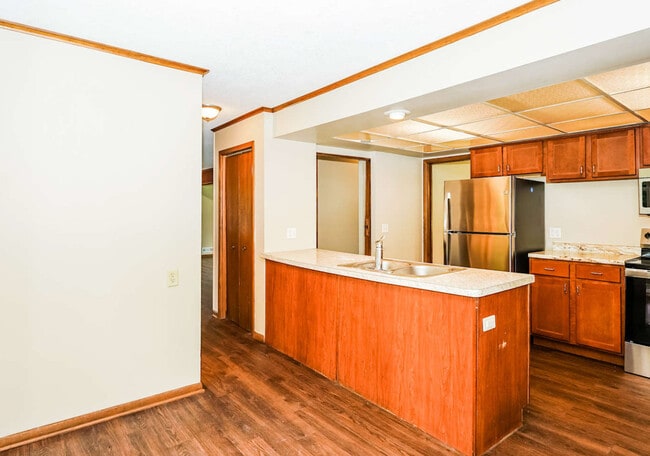 Foto del edificio - 2300 Zenith Ave N