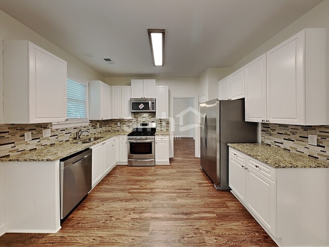 Building Photo - 4114 Kentmere Main