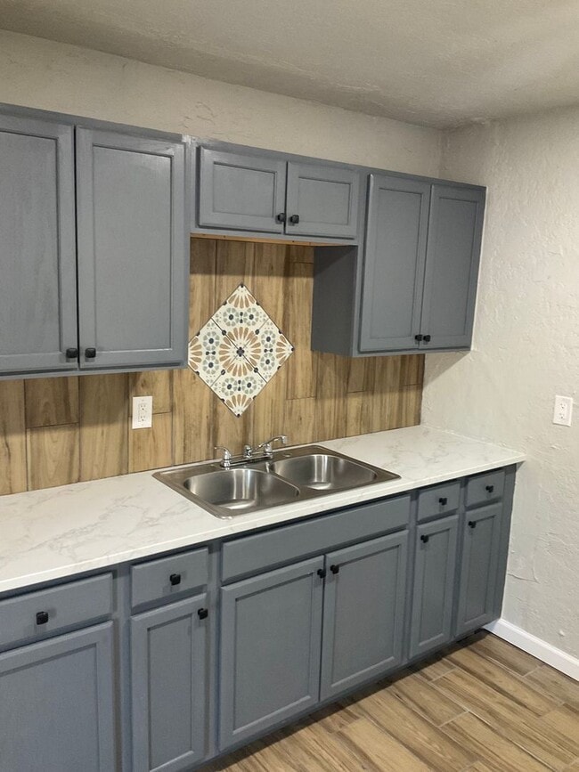 Building Photo - Complete remodel home ready for you and yo...