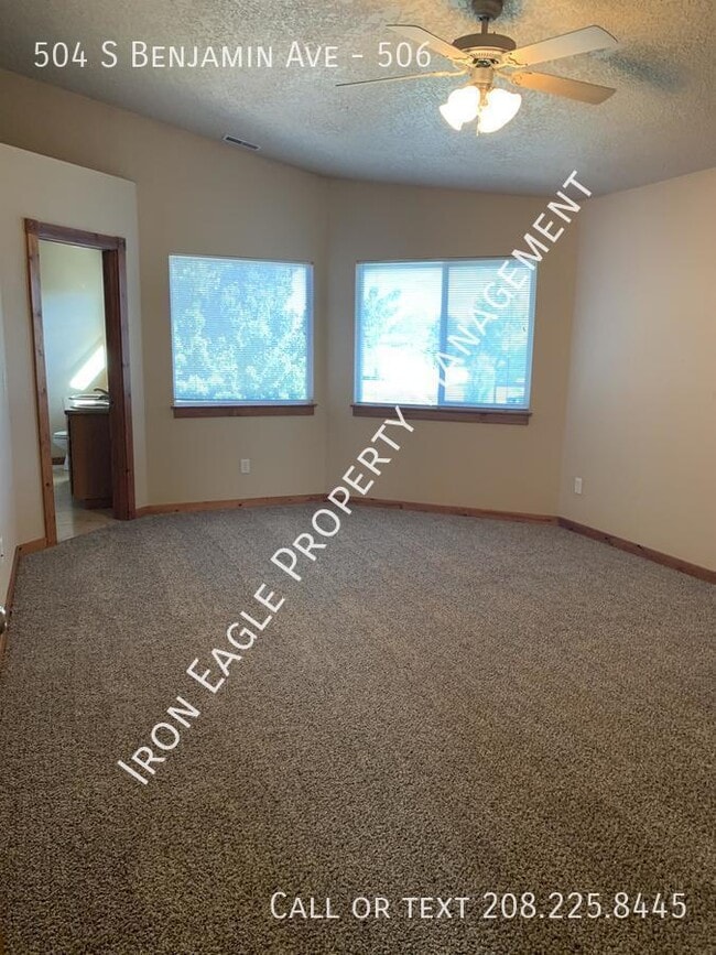 Foto del edificio - 504 S Benjamin Ave