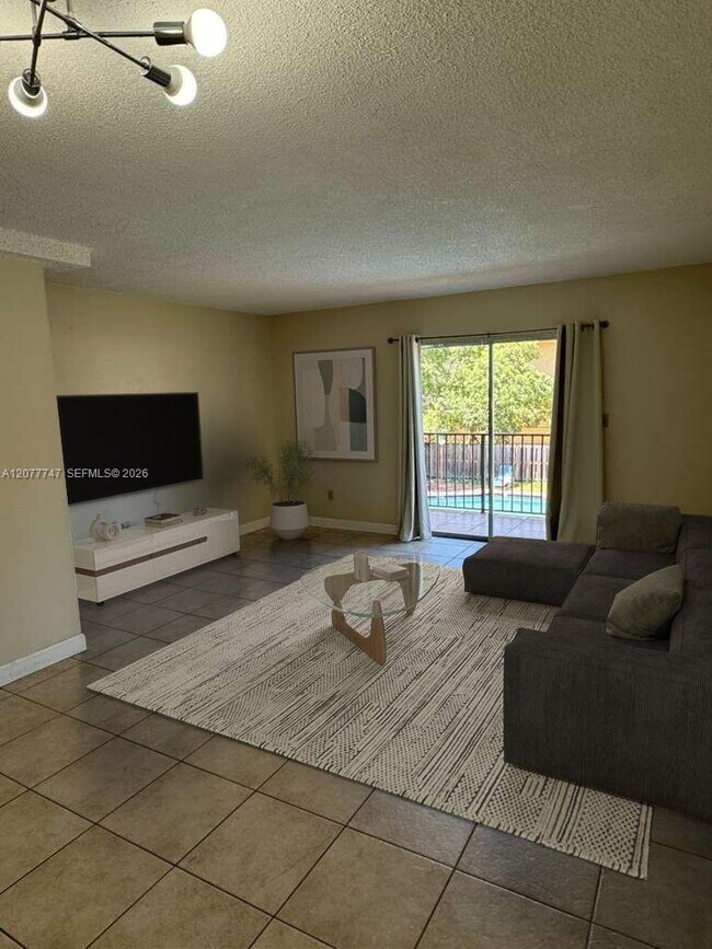 Building Photo - 8650 SW 109th Ave