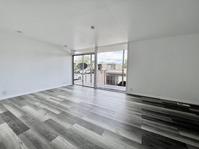 Building Photo - 4419 Rosehaven Ct