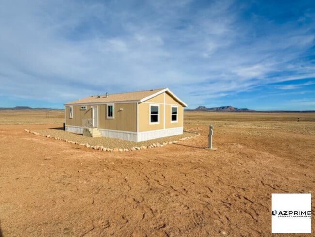 Foto del edificio - Country Living in this Exceptional 2/2 Seligman Manufactured Home!