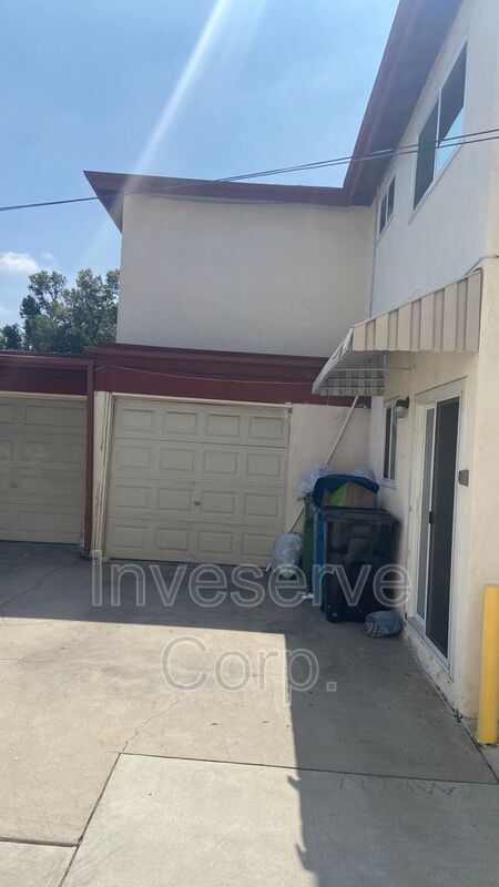 Building Photo - 908 Edith Ave