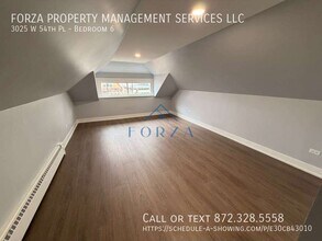 Building Photo - 3025 W 54th Pl