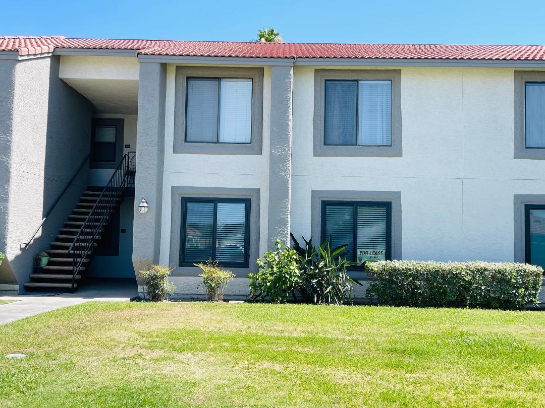 Foto principal - 43376 Cook St