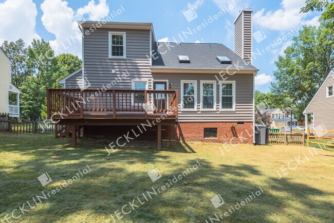 Foto del edificio - 2329 Horsley Dr