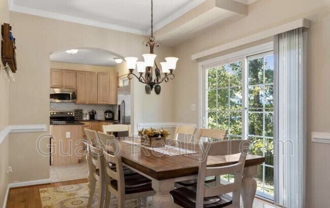Building Photo - 11814 Gardenia Dr