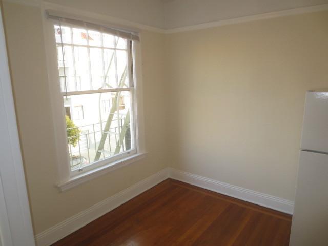 Building Photo - bedroom in San Francisco CA 94123