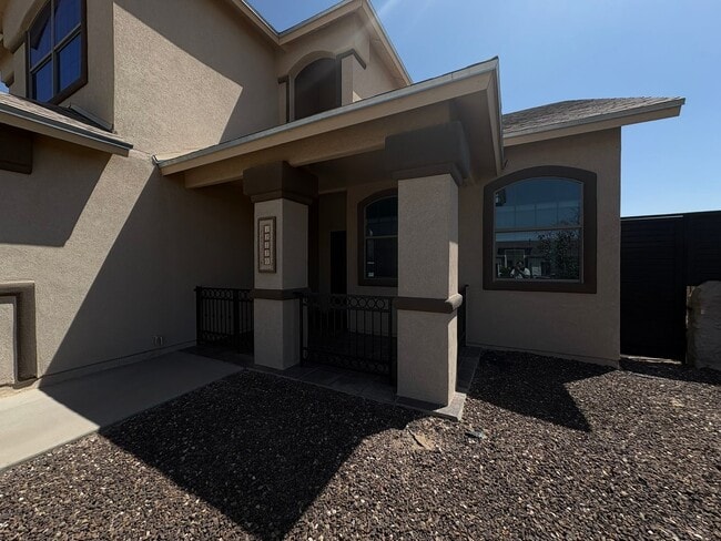 Building Photo - 12220 Branell Ln