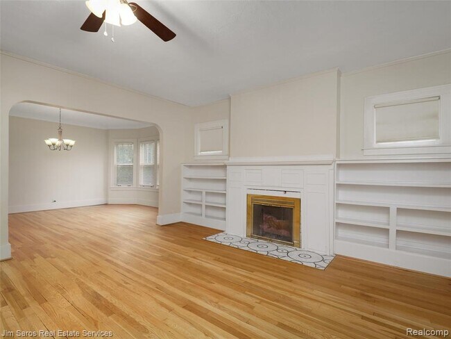 Building Photo - 1100 Beaconsfield Ave